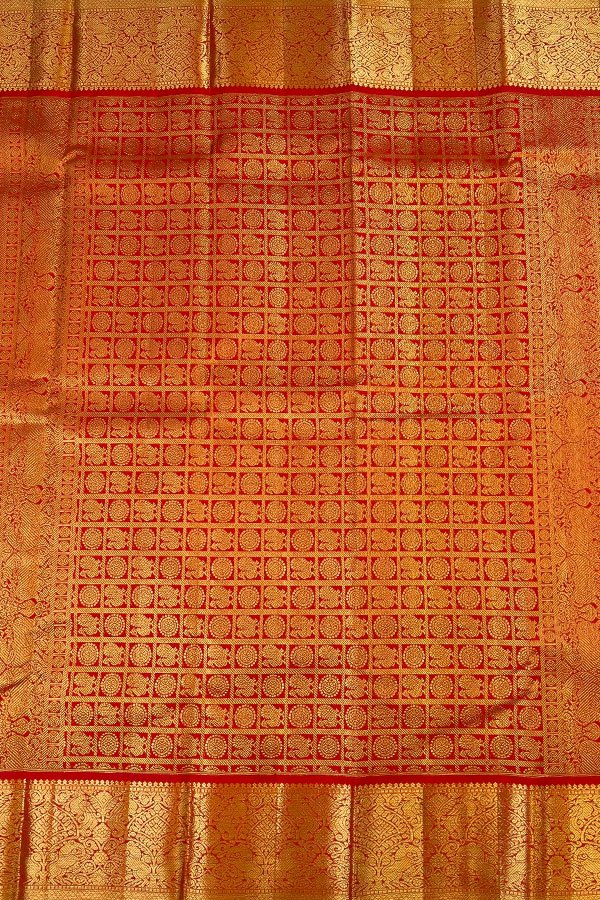 pure kanchipuram saree pallu
