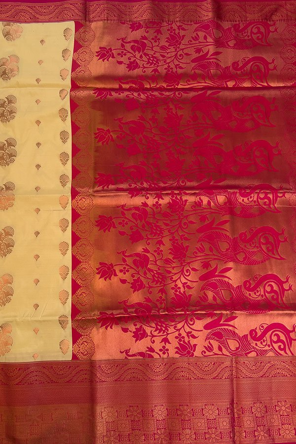 semi soft silk saree pallu