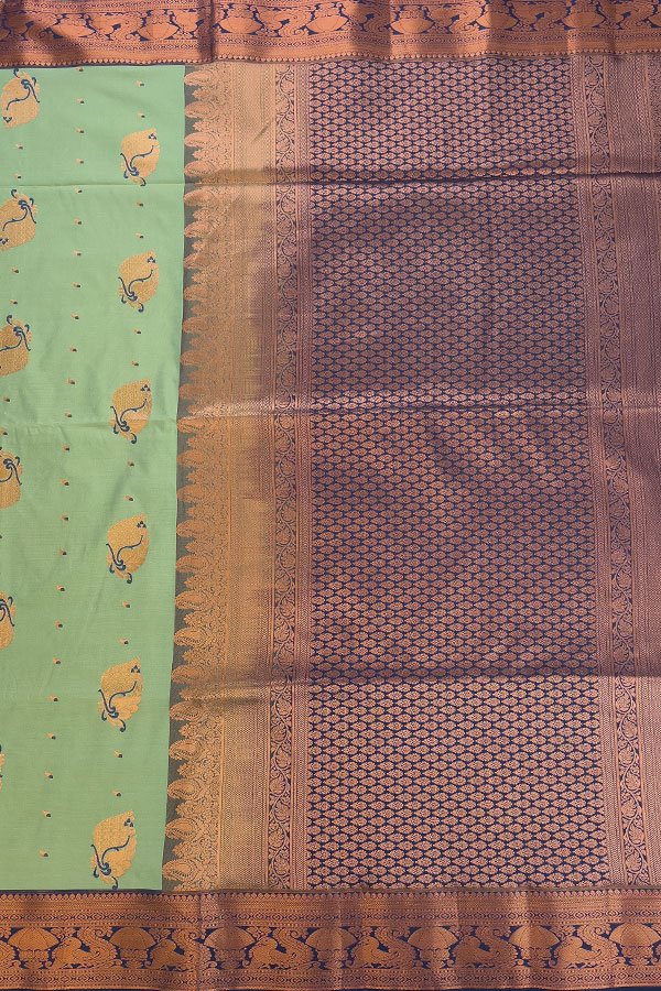 semi soft silk saree pallu