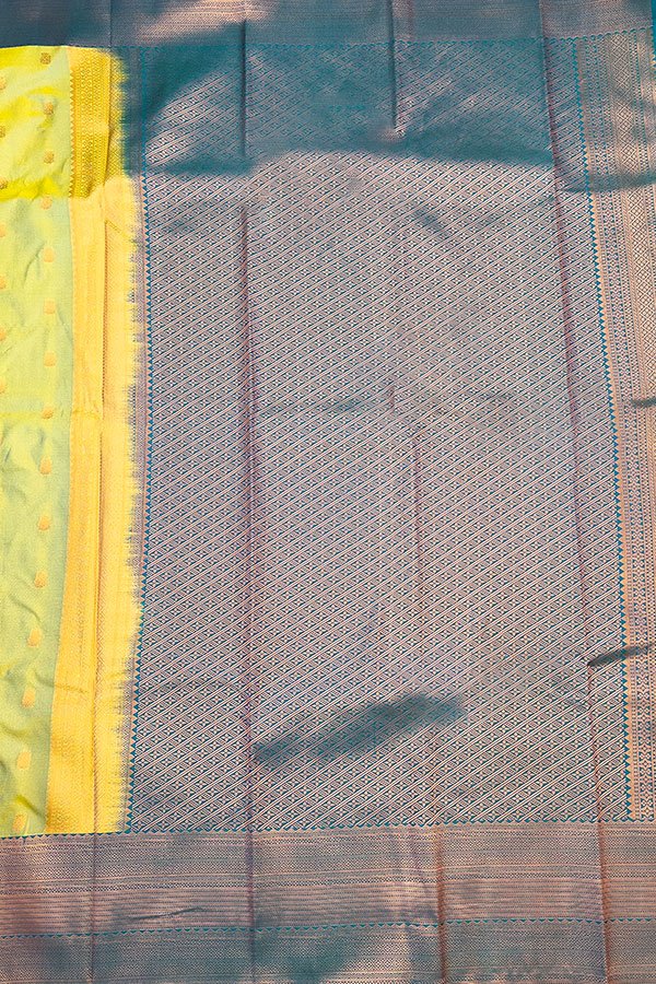semi silk saree pallu