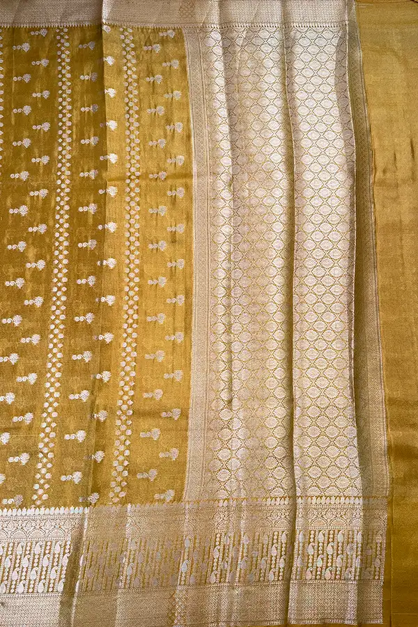 fancy banarasi saree pallu