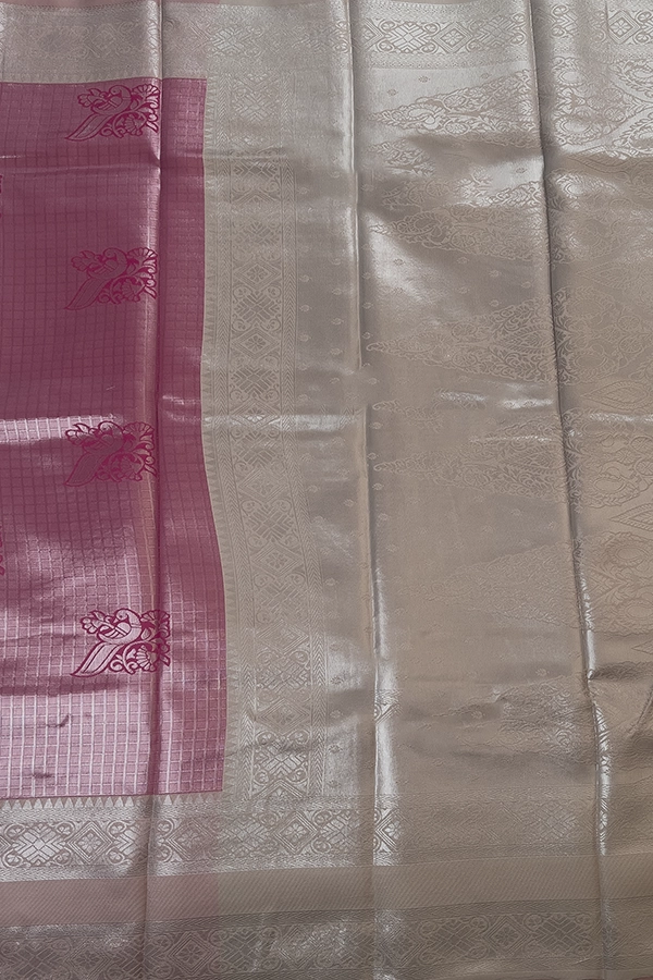 semi kanchi tissue saree pallu