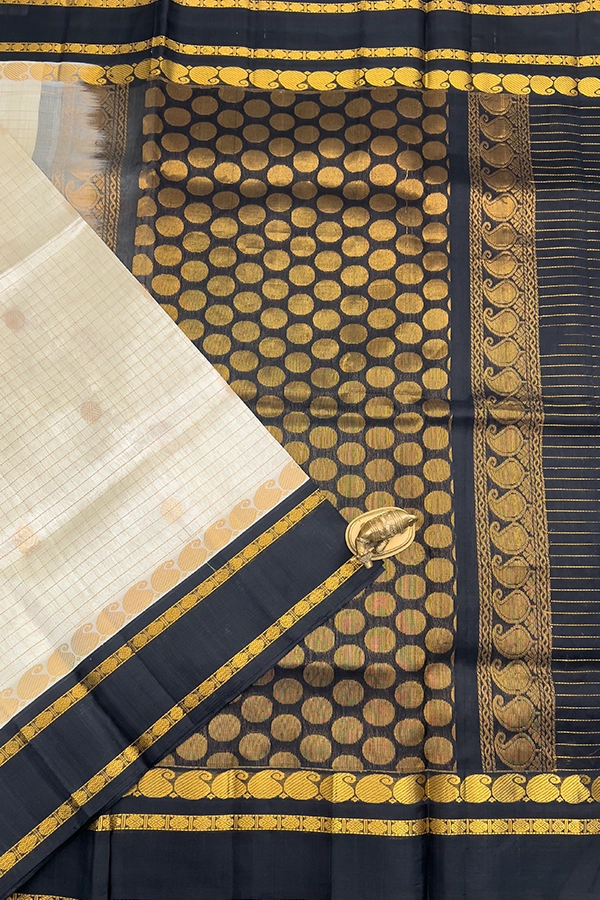 Kuppadam Silk Cotton in Cream