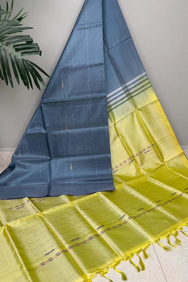 Banana Pith in Blueish Grey