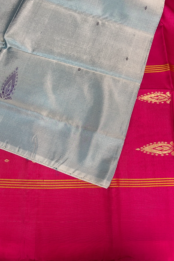 Banana Pith in Bluish Grey