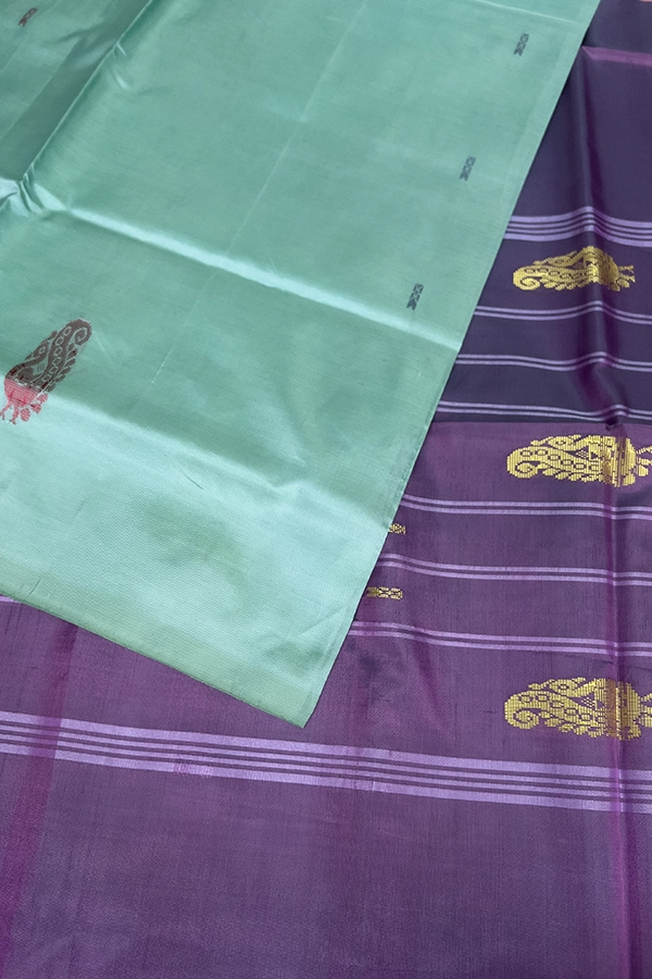 Banana Pith in pista green