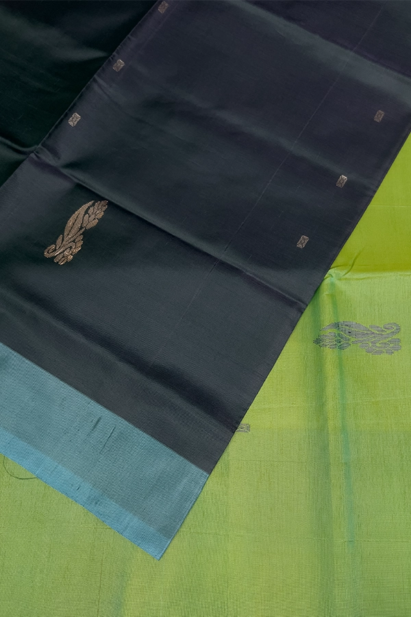 Bananapith saree bottle green-pallu